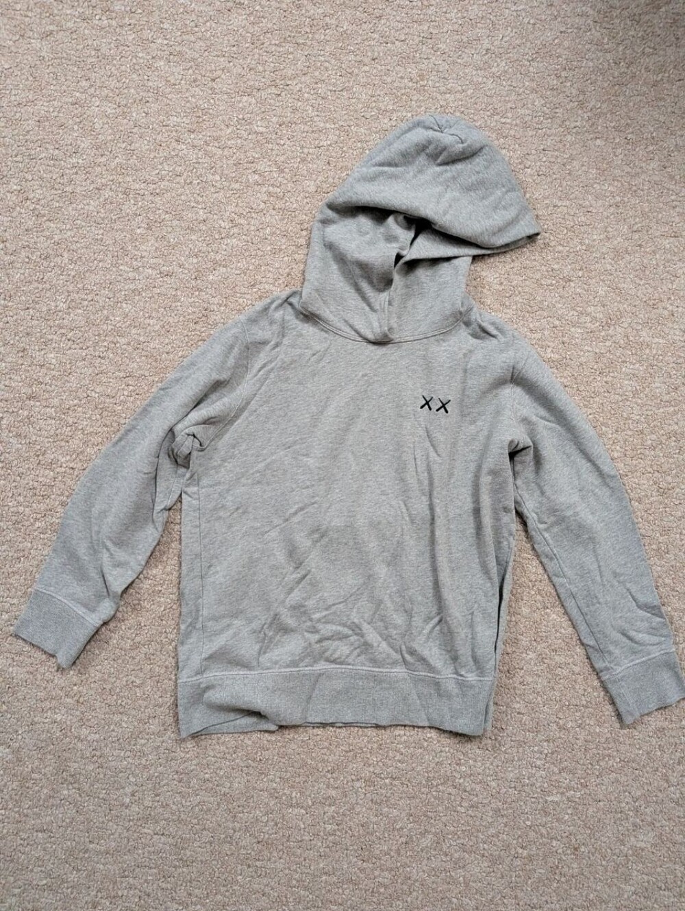 Uniqlo UT Grey Graphic Pullover Hoodie